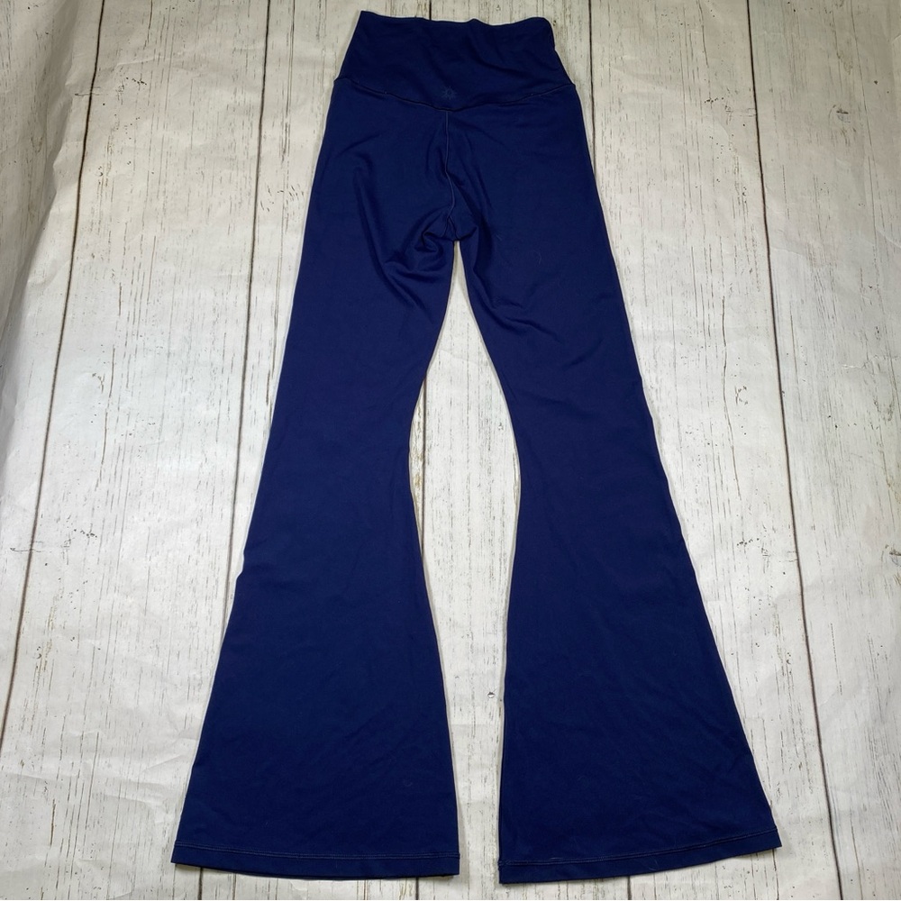 OFFLINE By Aerie Real Me High Waisted Crossover Flare Legging - Picture 8 of 10